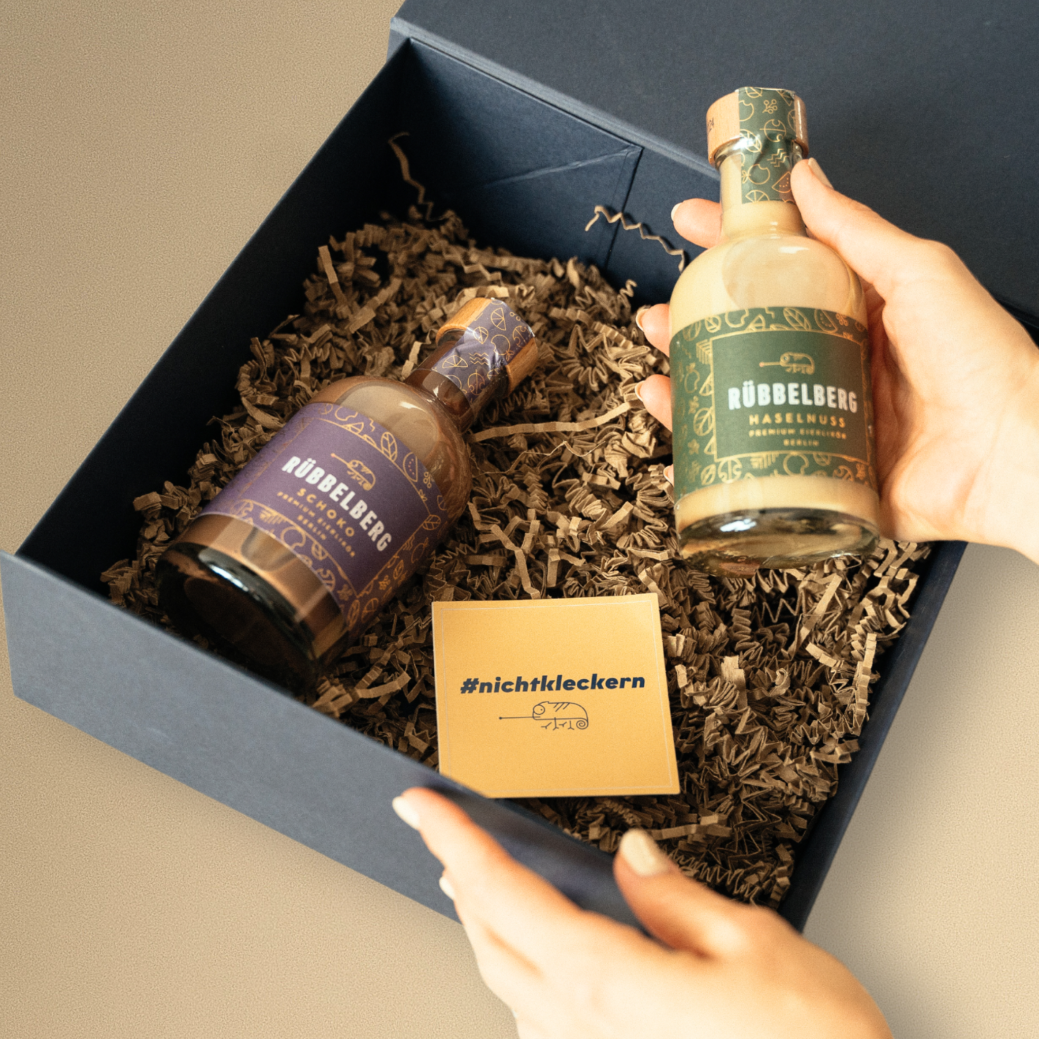 Limited Edition Geschenkbox - Schoko + Haselnuss 200ML + T-Shirt